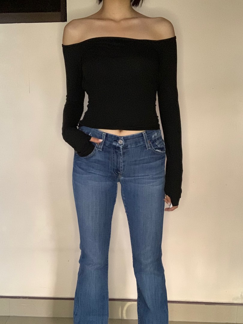 Black fitted off shoulder top Women s Fashion Tops Longsleeves