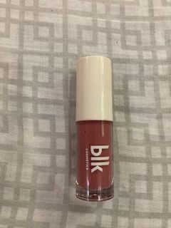 blk lip treatment oil in shade seashell