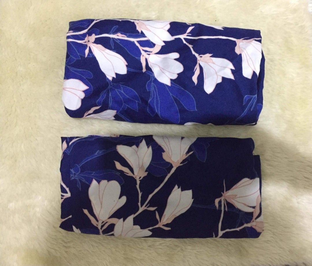 Blue Floral Bedsheet with Pillows (Category: Bedding & Towels) located in Mandaluyong City. Submitted by mmc12345 (Listing ID 1212929512, Image 2). Description: King Size Rfs: decluttering Good as new.