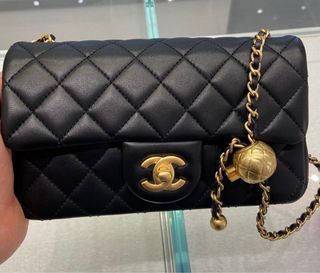 🔥Cheapest deal 🔥BNIB 23C 23P black chanel mini rect pearl crush