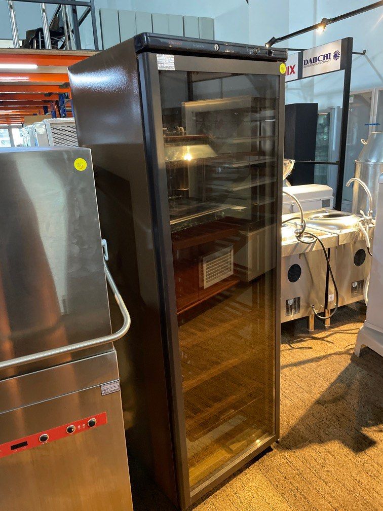 Brandt wine chiller / wine cooler, TV & Home Appliances, Kitchen