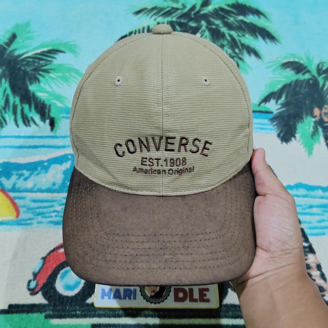 Converse est on sale