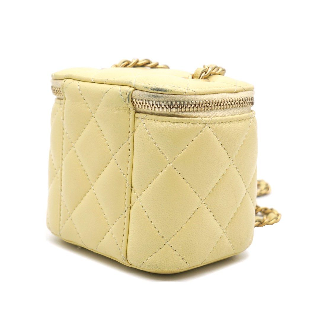 CHANEL Yellow Quilted Mini Coco Beauty Vanity Case Pearl Crush, Women's