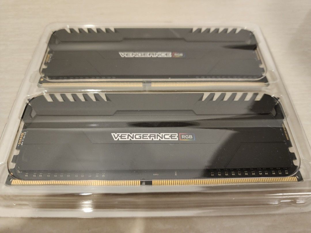 Cmr16gx4m2c3000c15 store
