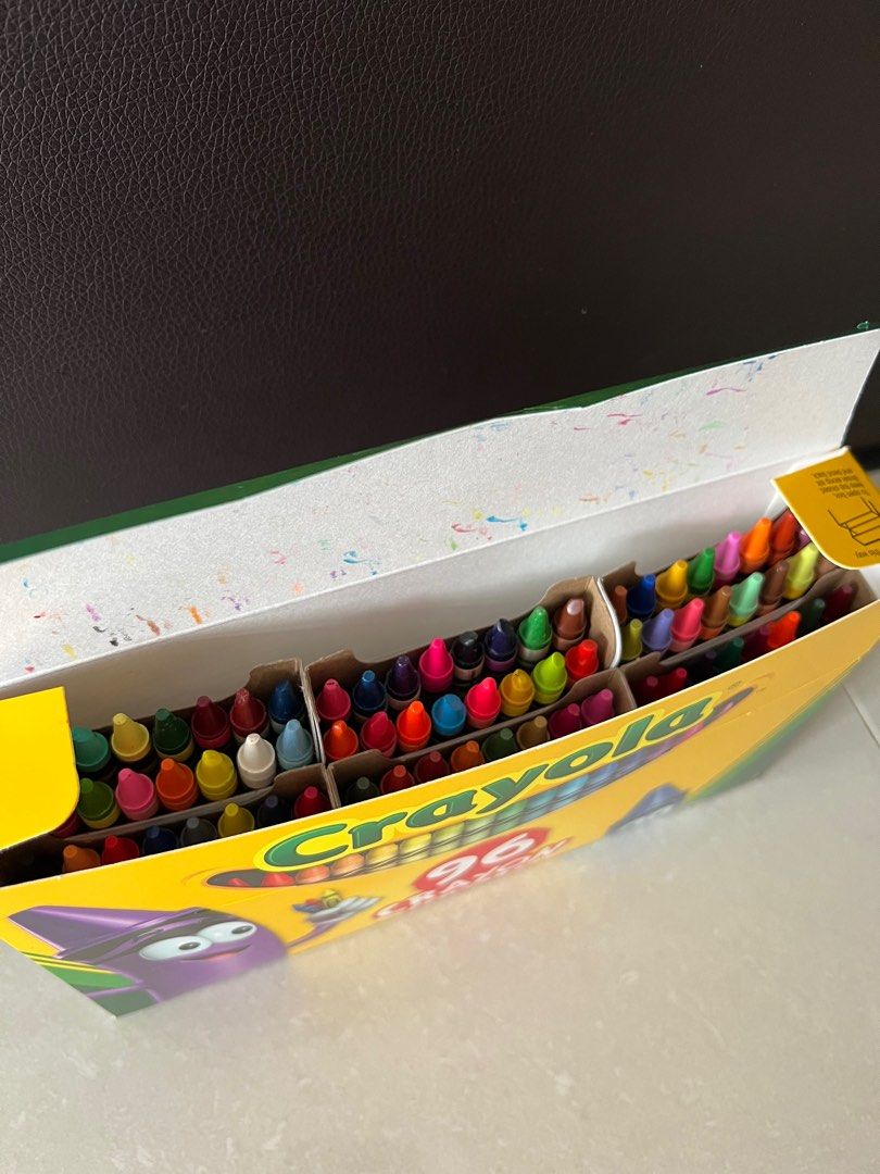 Crayola 96 crayon colours, Hobbies & Toys, Stationery & Craft ...