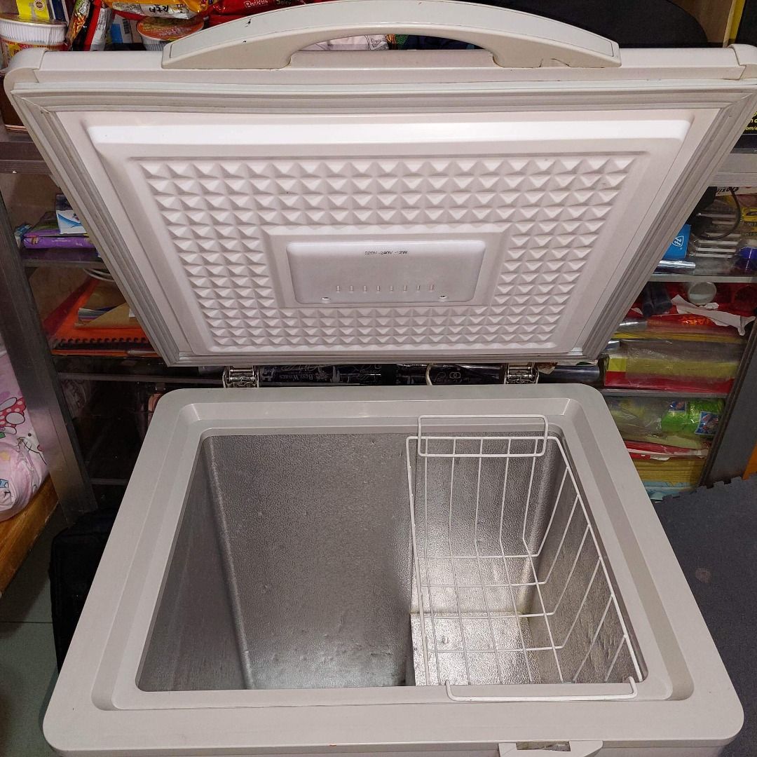 EUROTEK Chest Freezer, TV & Home Appliances, Kitchen Appliances