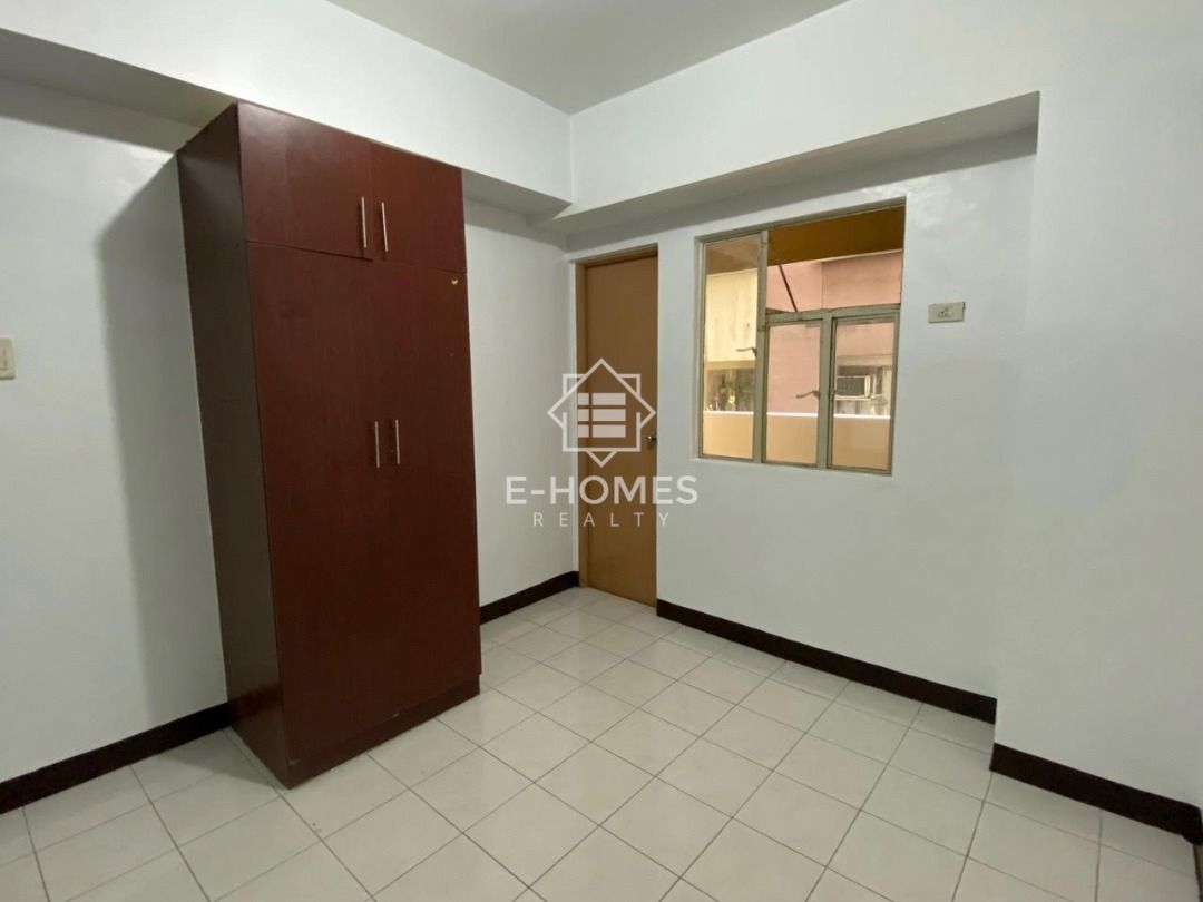 1 Bedroom Unit in Makati Near Makati Med., Property, For Sale