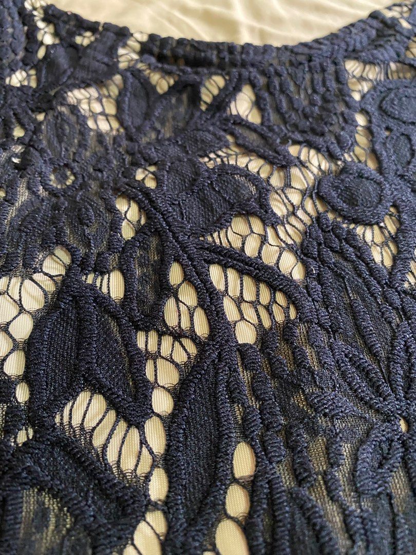 Forever 21 Backless Lace Black Dress (Category: Dresses) located in Quezon City. Submitted by annnbr (Listing ID 1212836999, Image 3). Description: Small to Medium fit Very stretchable Used once sa event .