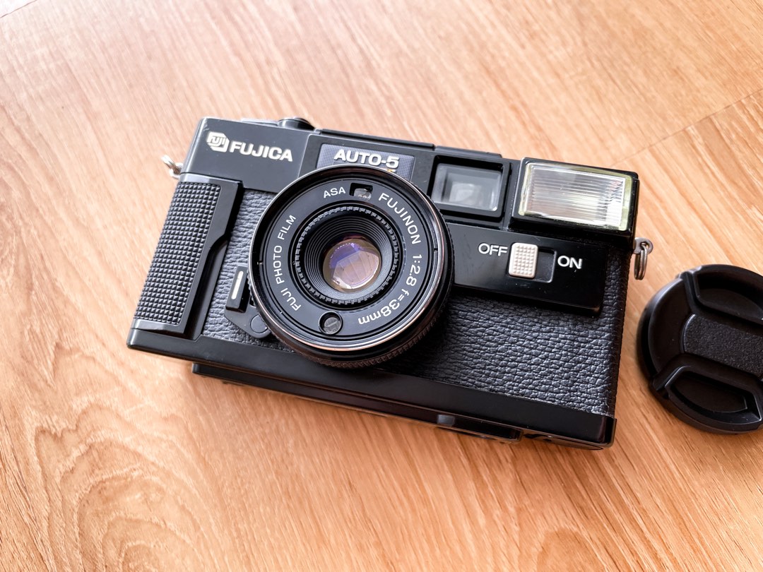 Fujica Auto5 Manual zone focusing Point & Shoot film camera