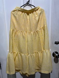 H&M Yellow/white Floral Midi skirt