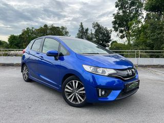 (Category: ) located in . Submitted by win.GPAutoCars (Listing ID 1212896738, Image 1). Description: .