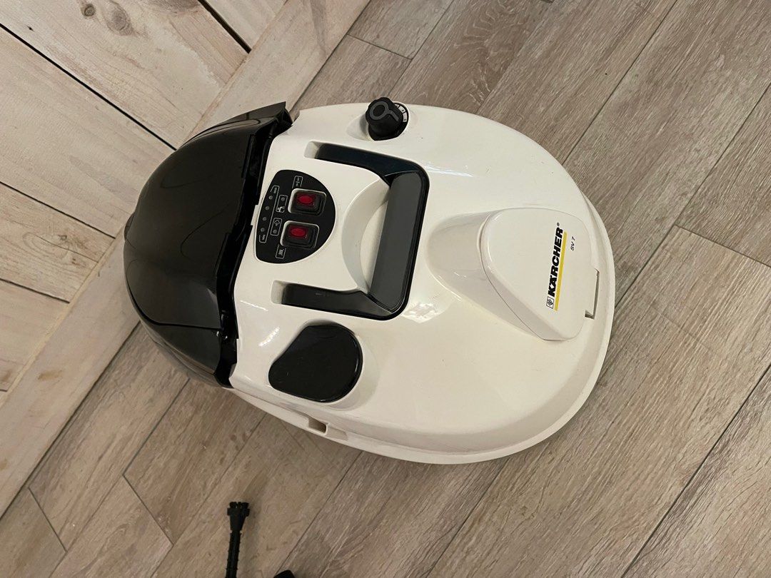 KARCHER SV7 vacuum, TV & Home Appliances, Vacuum Cleaner & Housekeeping
