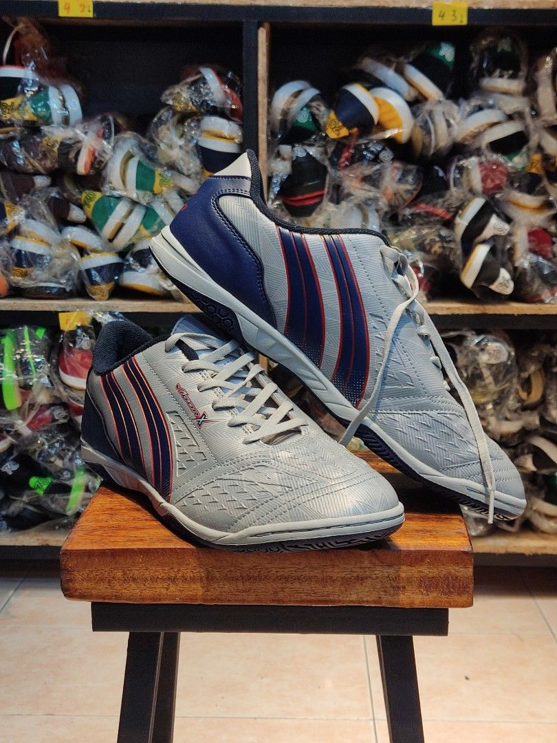 kasut futsal pan