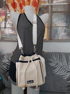 Keds sling bucket