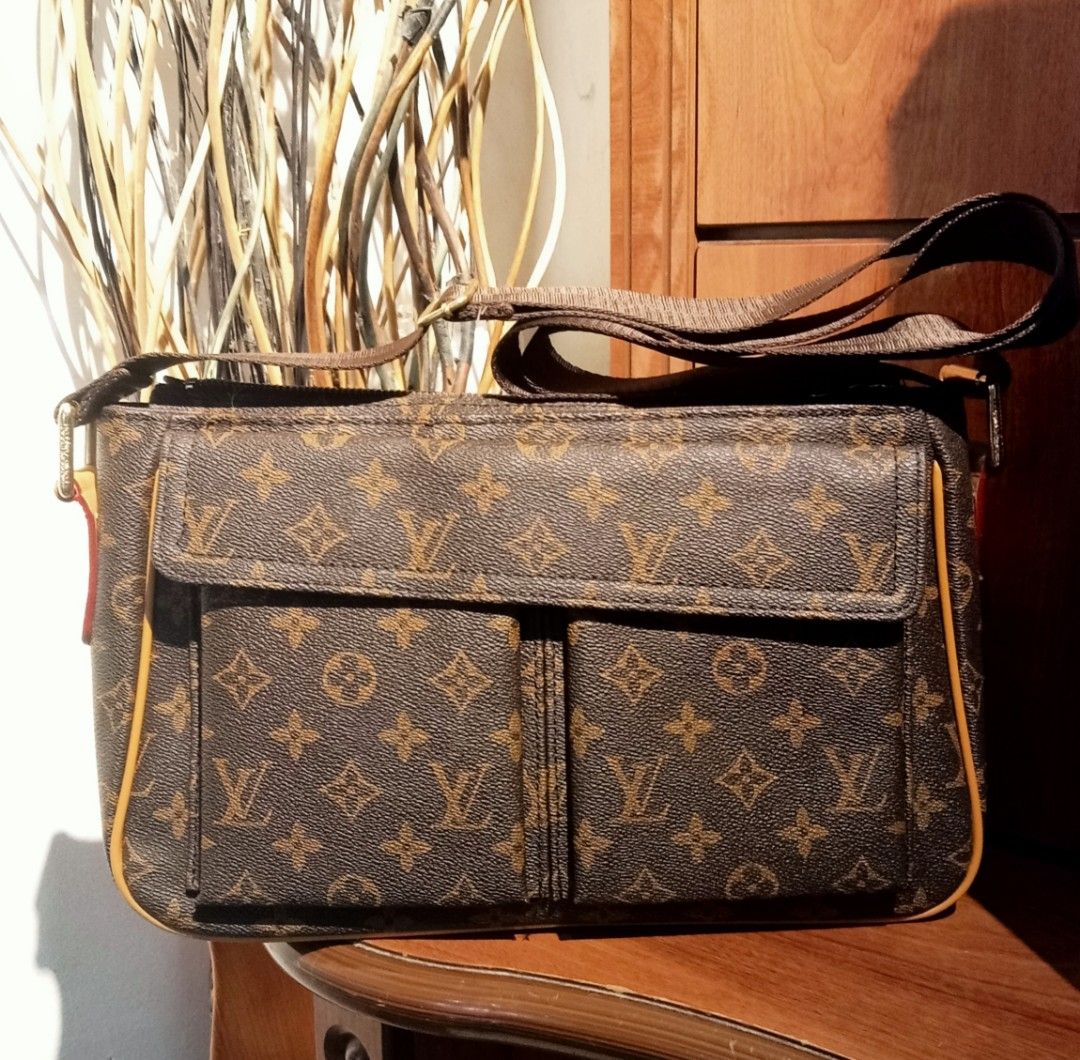 Unisex louis vuitton shoulder bag deals