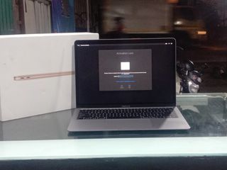 MacBook Air Retina 13 2019 MVFJ2 i5 8GB 256GB Fulset iCloud Like New WA 0813-3300-0736