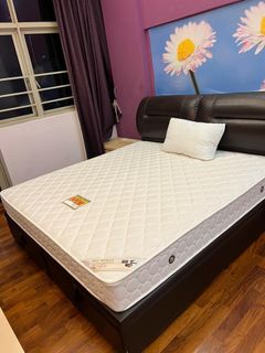 (Category: ) located in . Submitted by vineets (Listing ID 1212872792, Image 1). Description: .
