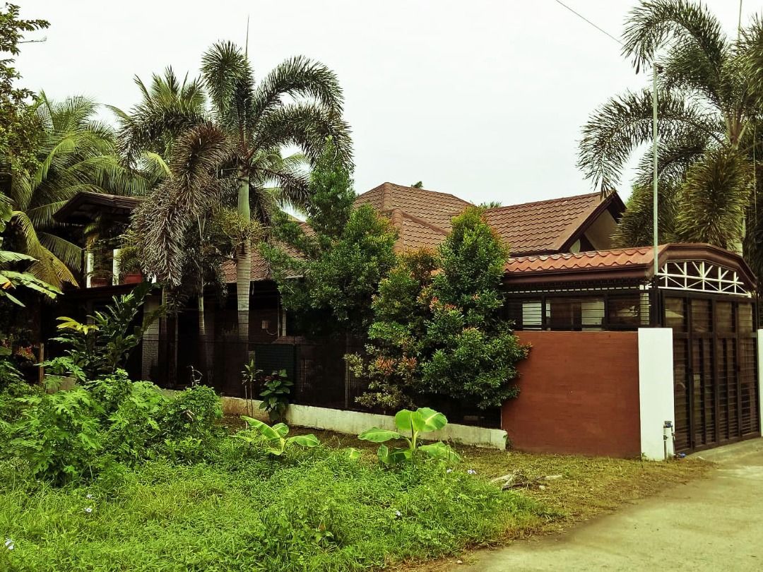 Mediterranean Style Bungalow House and Lot for sale in Digos City, Brgy