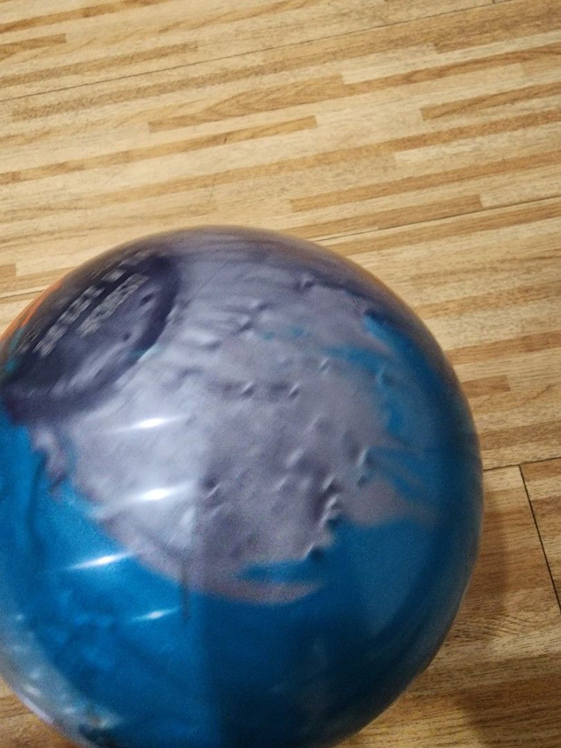 Motiv Jackal flash bowling ball, Sports Equipment, Sports & Games