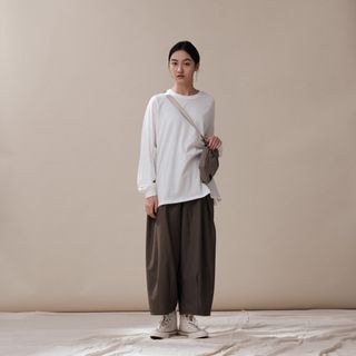 mouggan X plain-me 側鬆緊口袋細節氣球褲（灰棕S）