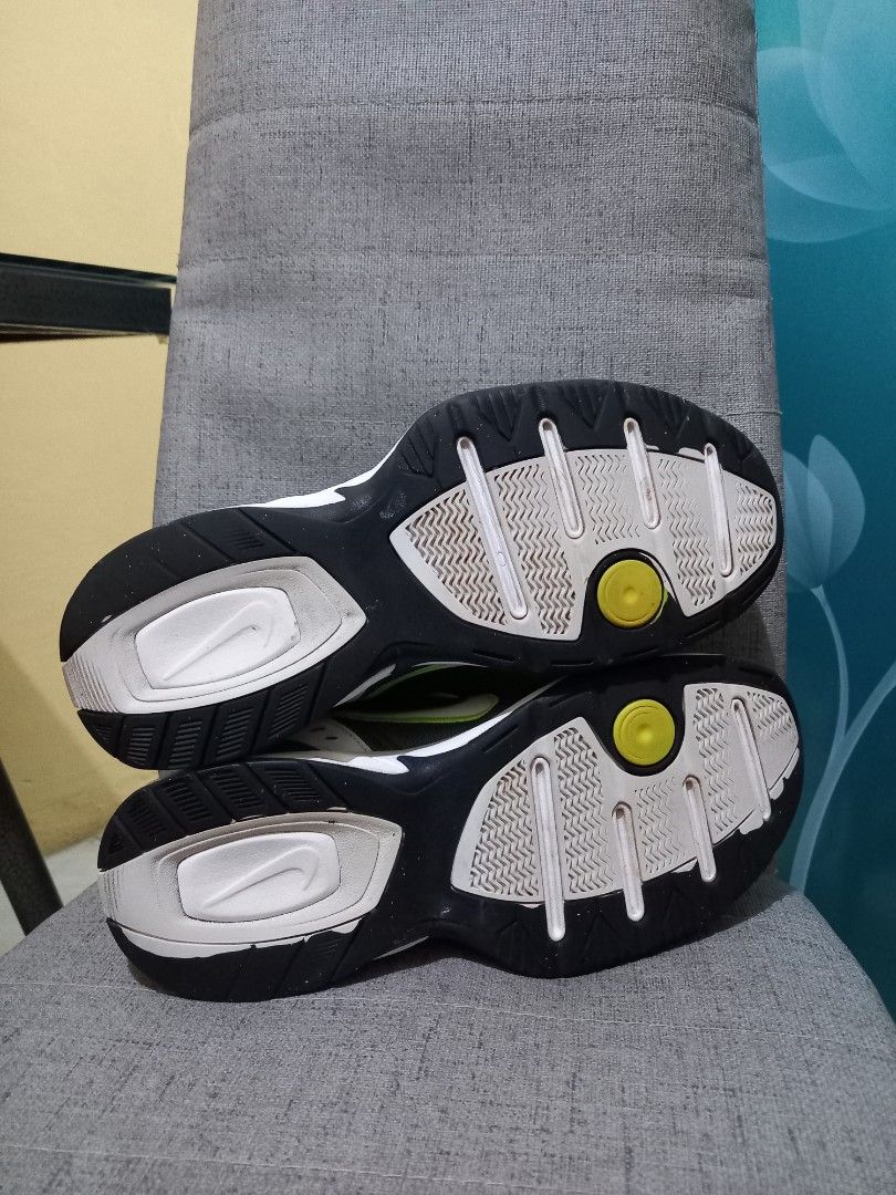 nikeairmonarch