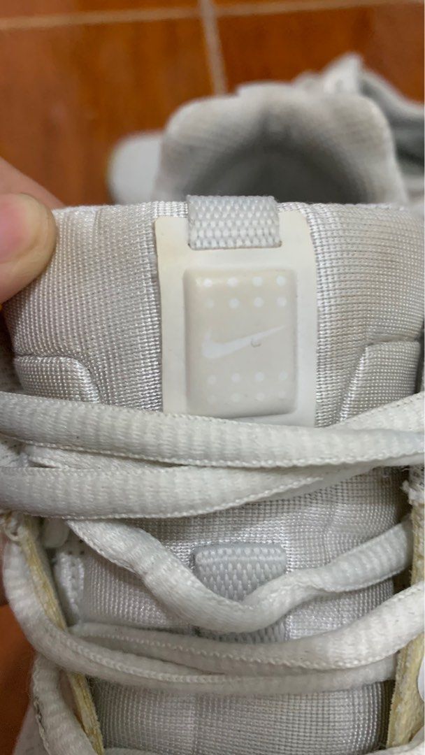 womens nike air white shoes