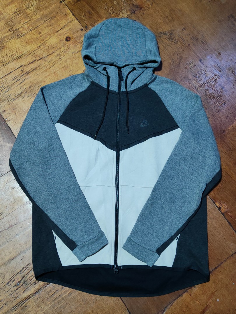 niketech fleece