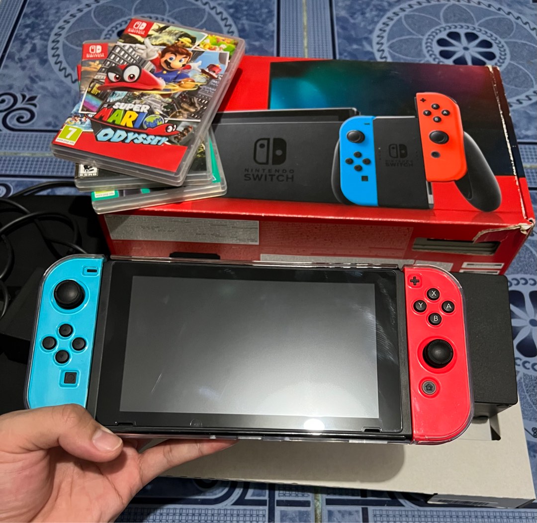 Nintendo Switch V2, Hobbies & Toys, Toys & Games on Carousell