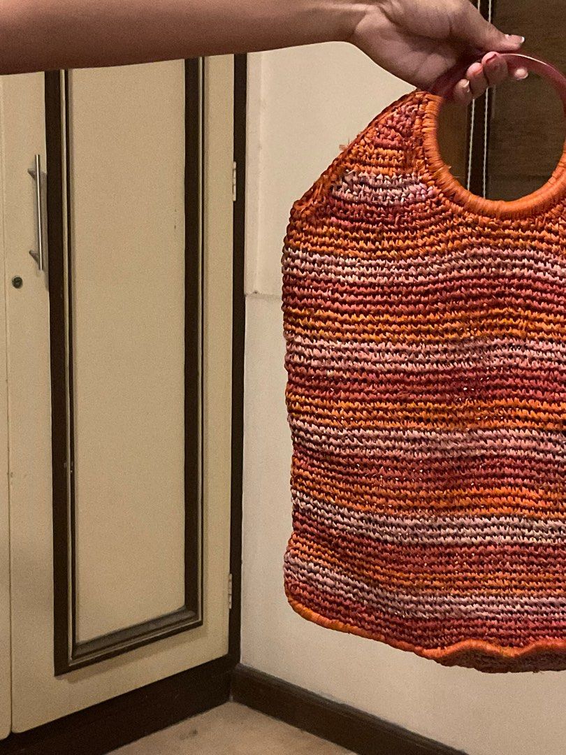 Orange pink stripes beach abaca summer bag (Category: Beach Bags) located in Bacolod City. Submitted by waybeyondbasic (Listing ID 1212983178, Image 1). Description: Has stains.