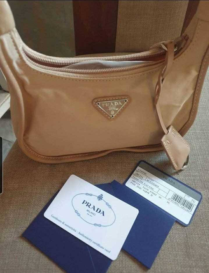 ORIGINAL MINI HANDBAG-SLING prada (Category: Luxury Bags & Wallets) located in Manila. Submitted by chrinathalie (Listing ID 1212813947, Image 1). Description: From japan, orig.