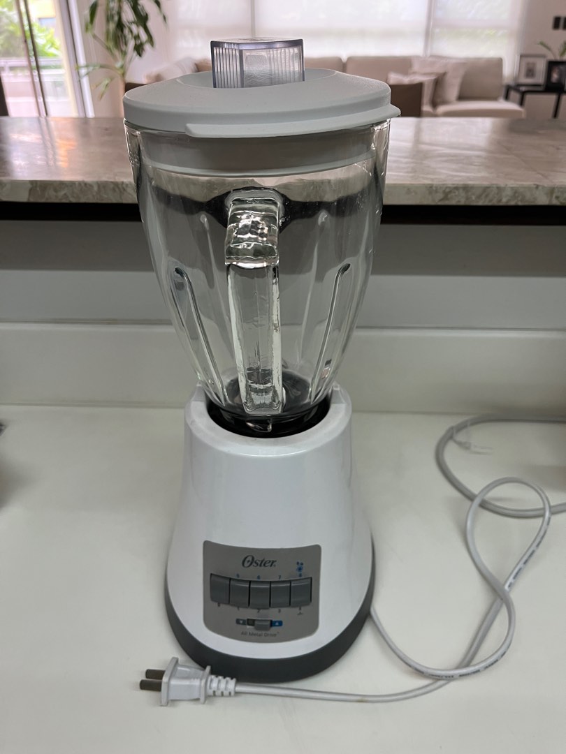 Oster Blender, Furniture & Home Living, Kitchenware & Tableware, Other Kitchenware & Tableware