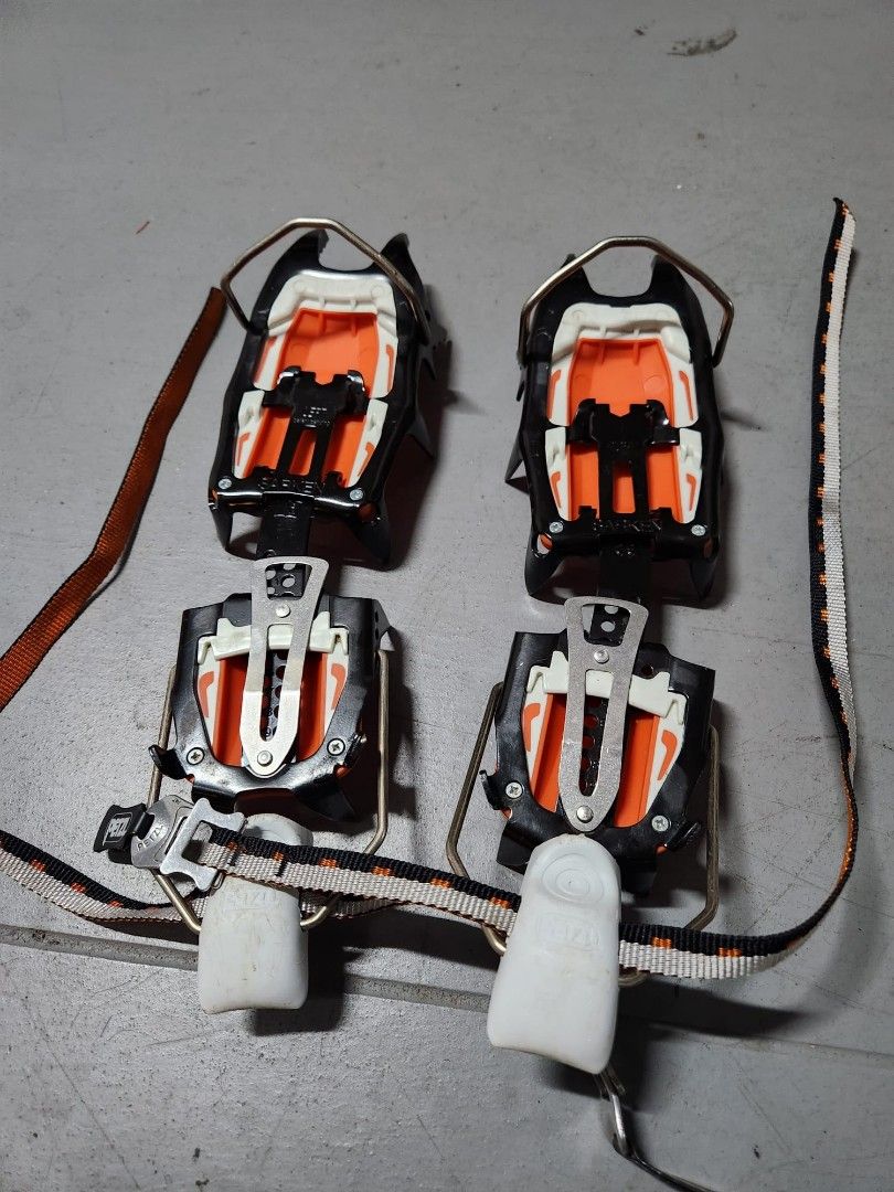 Petzl Sarken Crampons, Sports Equipment, Hiking & Camping on Carousell