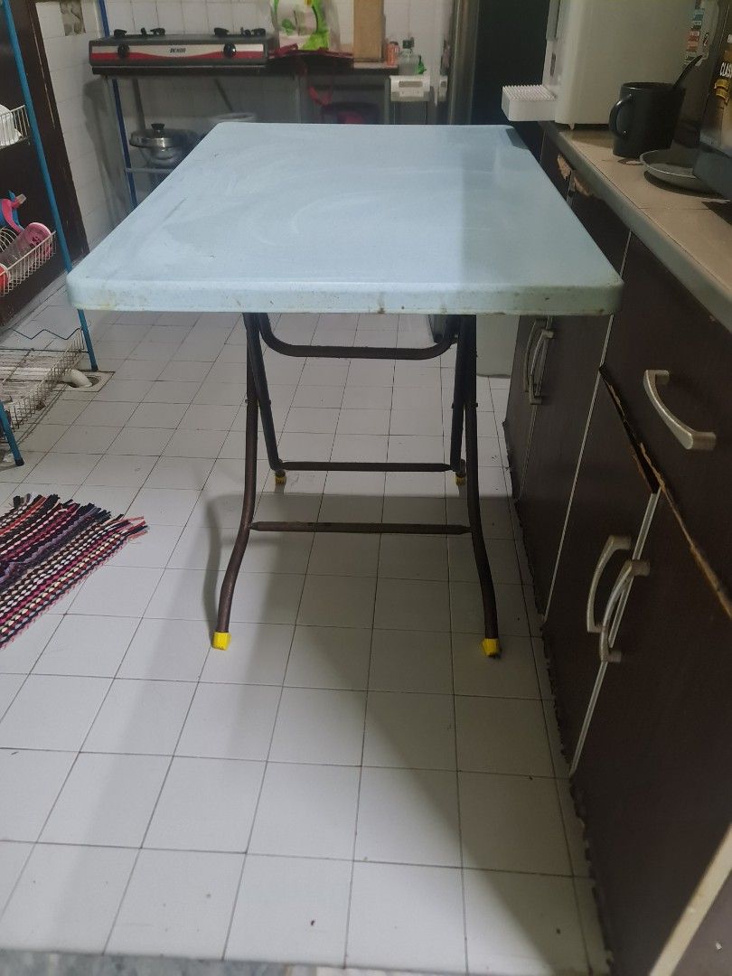 Plastic Kitchen Table, TV & Home Appliances, Kitchen Appliances, Other