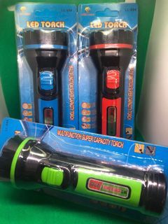 Rechargeable flashlight