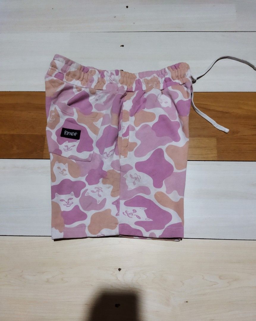 Ripndip pink camo sweatshorts Medium Men s Fashion Bottoms