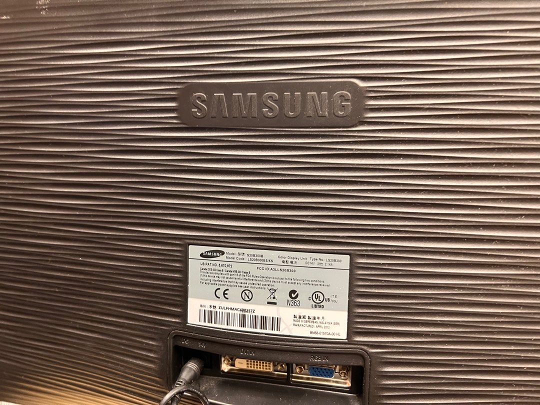 Samsung model s20b300b, Computers & Tech, Desktops on Carousell