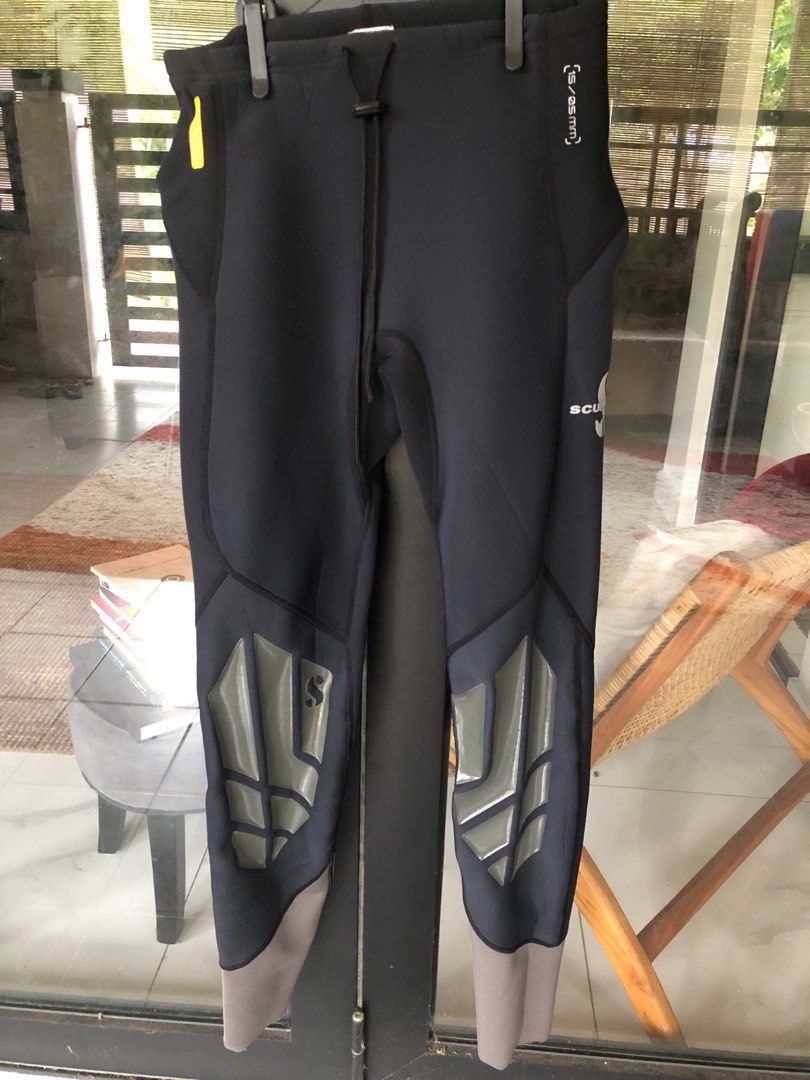 SCUBAPRO Everflex wetsuit pants, Sports Equipment, Sports & Games