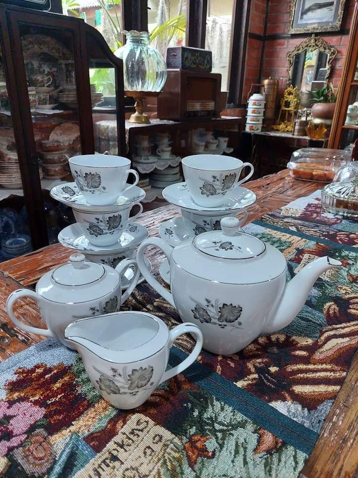Set Cawan, Furniture & Home Living, Kitchenware & Tableware, Coffee ...