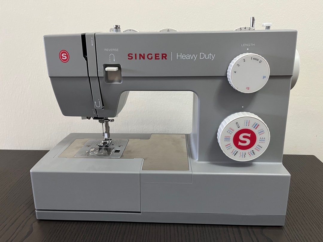 Singer sewing machineheavy duty, TV & Home Appliances, Other Home