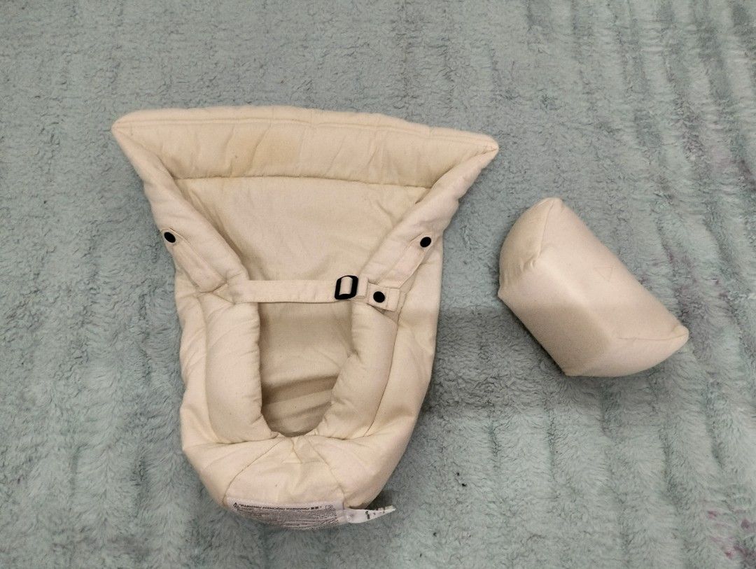 Snug ergobaby insert carrier, Babies & Kids, Going Out, Carriers