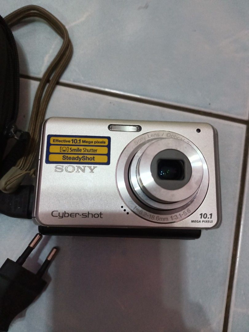 Sony Cybershot 10.1 Mega Pixels, Photography, Cameras on Carousell