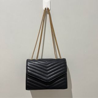 (Kategori: ) berada di . Dikirim oleh stuffbysagi (ID iklan 1212940581, Gambar 1). Deskripsi: .