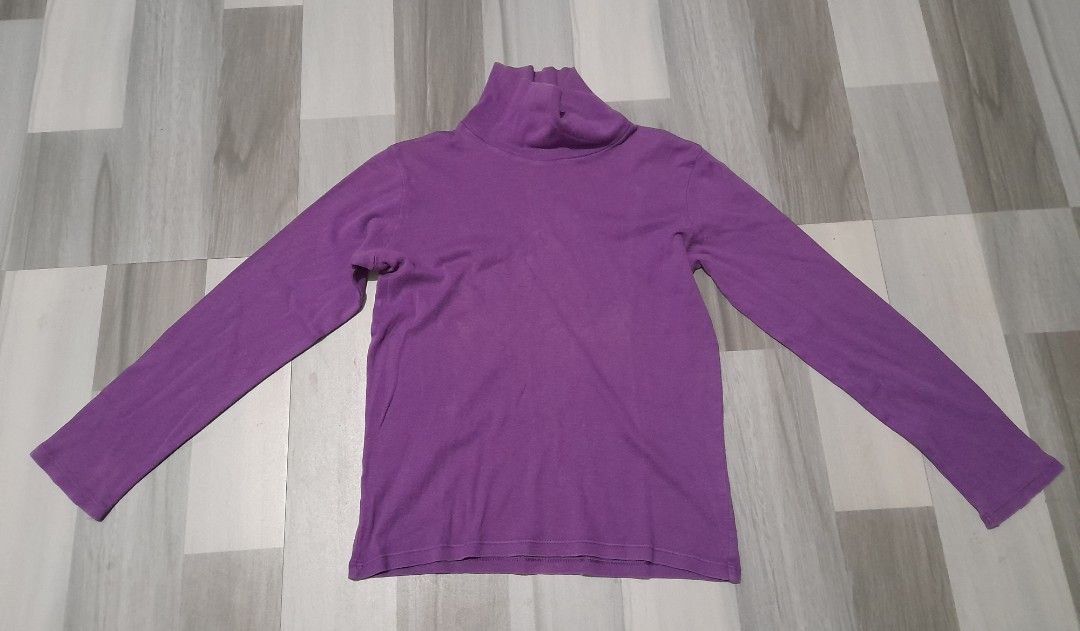 Tezenis Turtleneck Sweater (Category: Babies & Kids Fashion) located in Caloocan City. Submitted by athr.ft (Listing ID 1212932230, Image 1). Description: 150 + SF 13x18 Color rate 10/10 Condition 10/10 No issue.