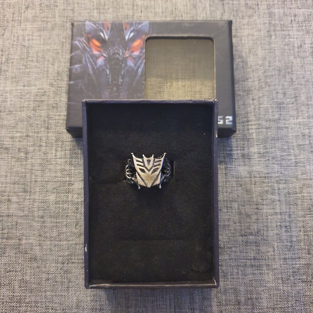 Transformers Decepticons Ring, Hobbies & Toys, Collectibles