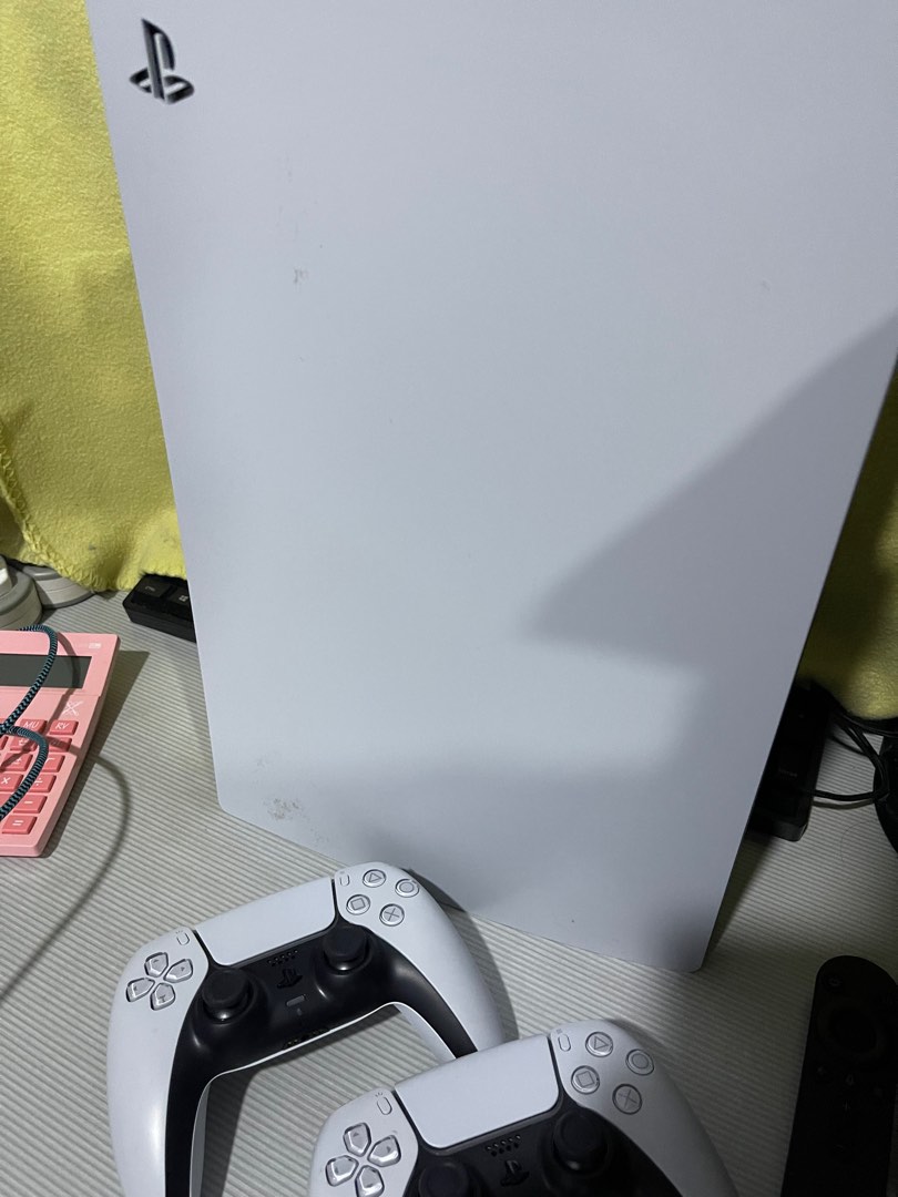 [USED UNIT] Sony PlayStation 5 Disc Edition + 2 consoles + 8 PS5/PS4