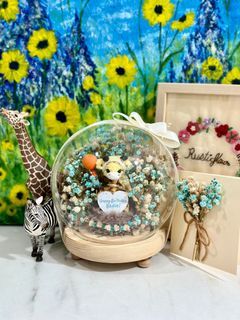 Valentine’s Day / Birthday Preserved Baby Breath Flower in LED Globe