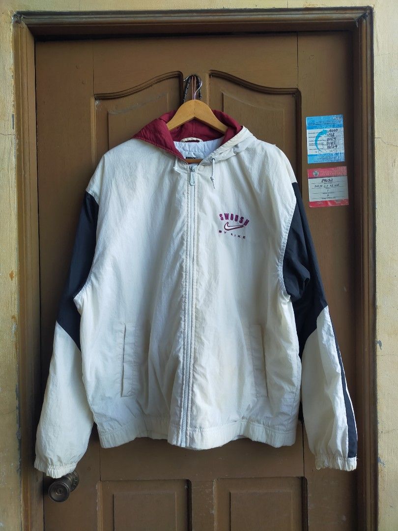 nike windbreaker big logo
