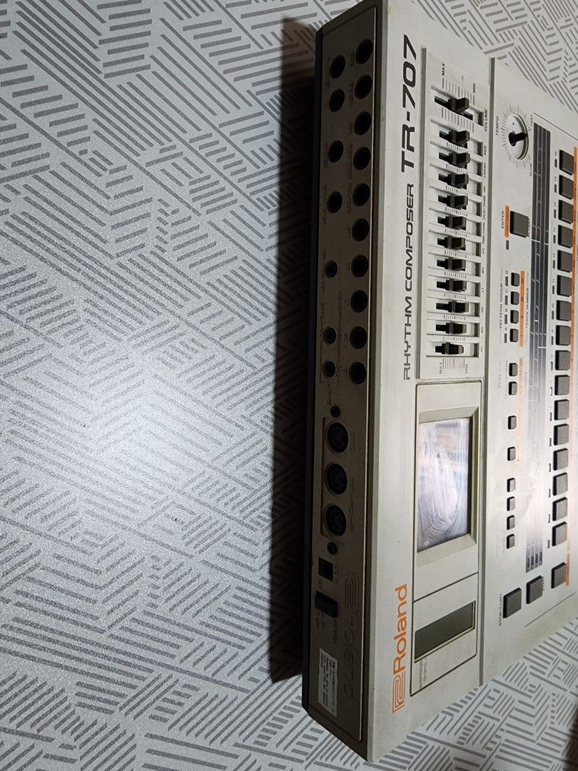 Vintage Roland TR-707 Rhythm Composer Drum Machine, Hobbies & Toys ...