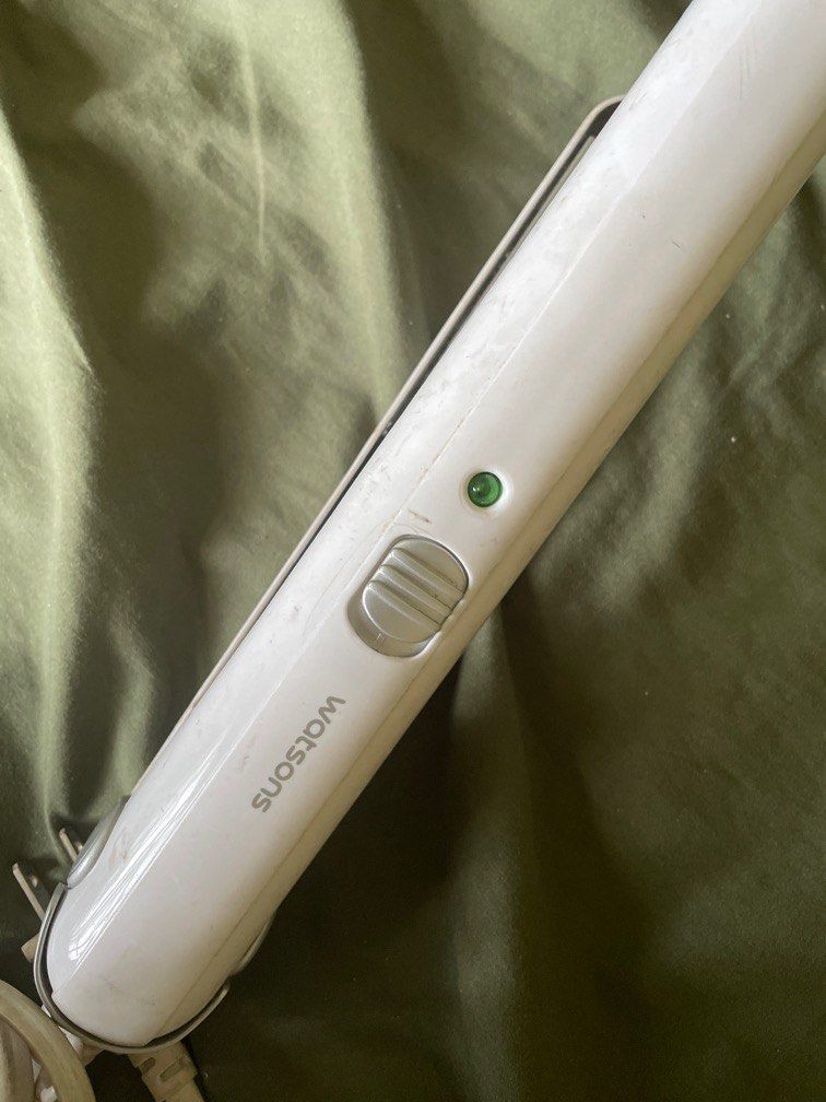 Watsons Hair Iron on Carousell