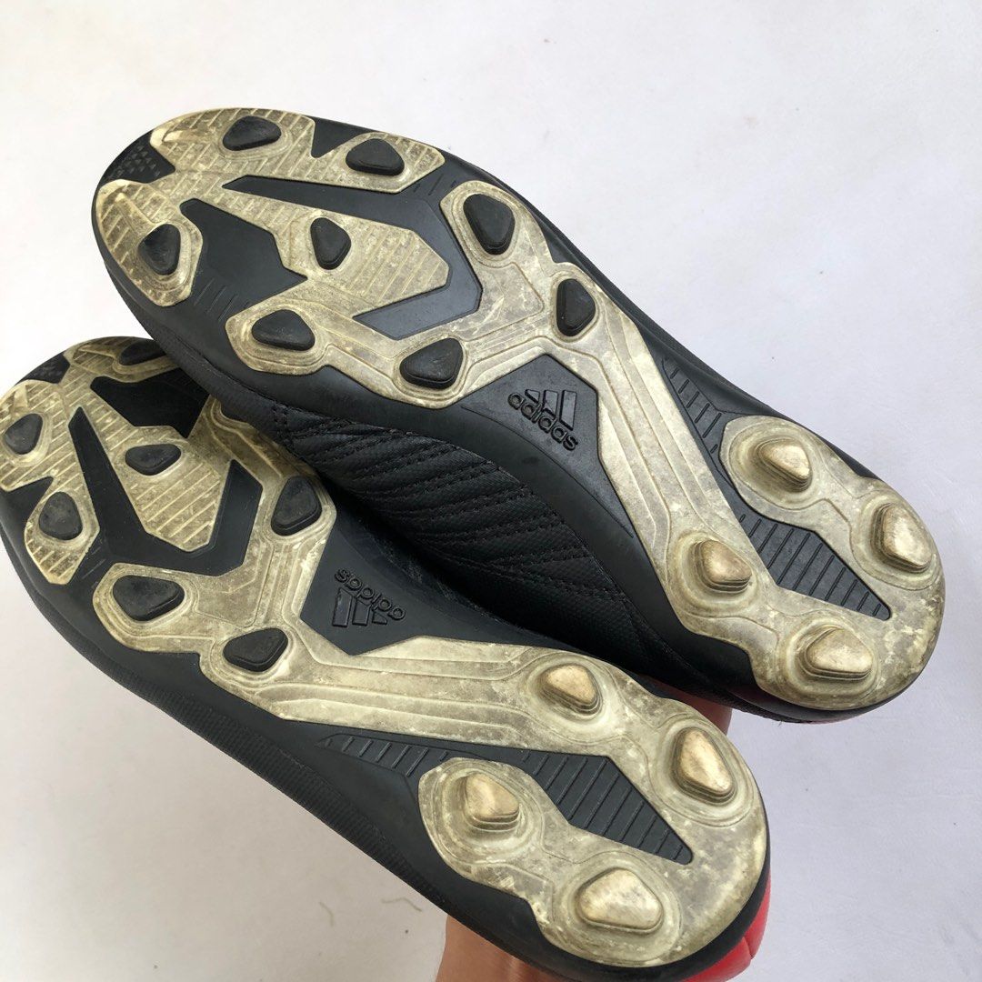 Women's Football Shoes, Women's Fashion, Footwear, Sneakers on Carousell